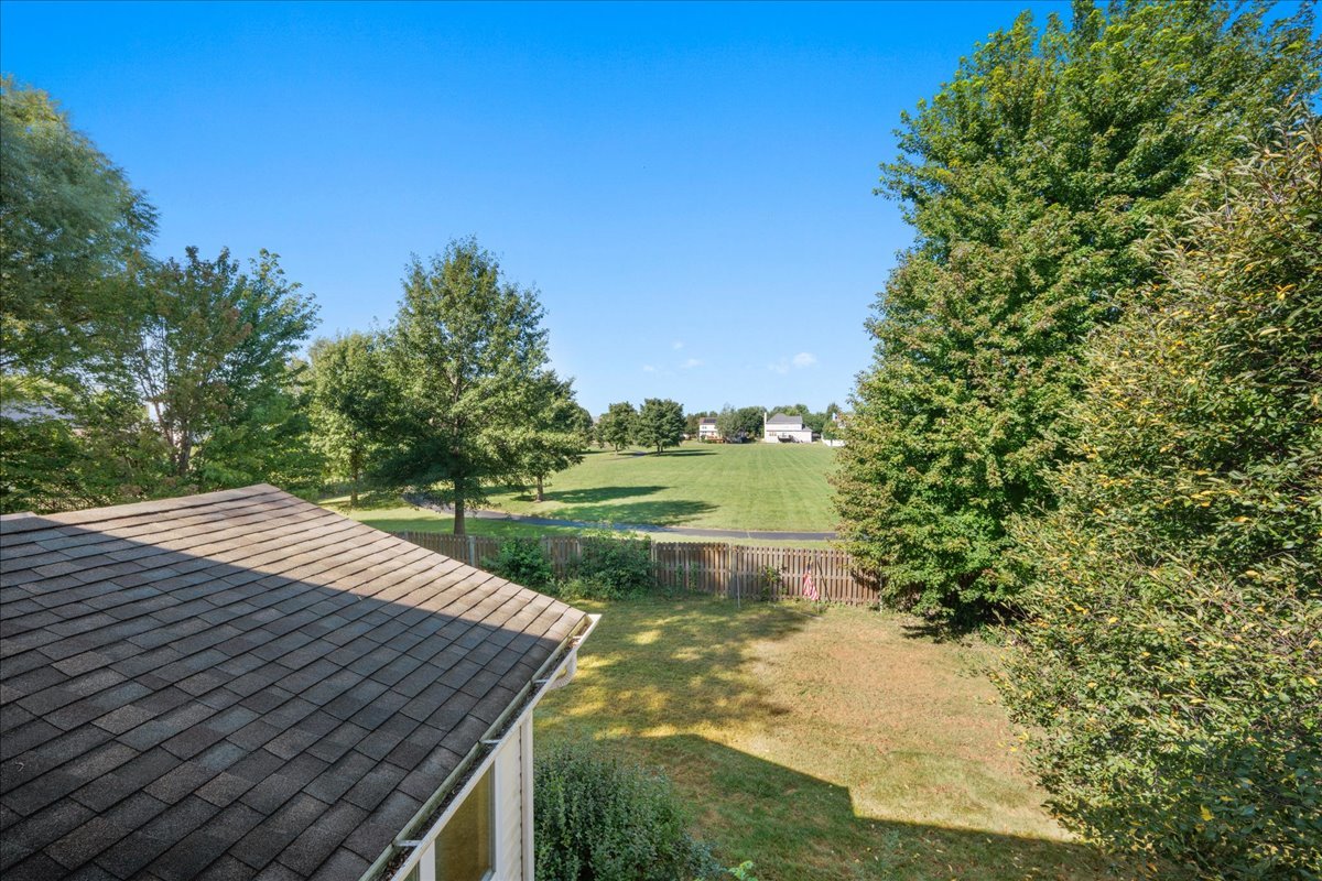 320 Hampstead Drive Property Photo 16