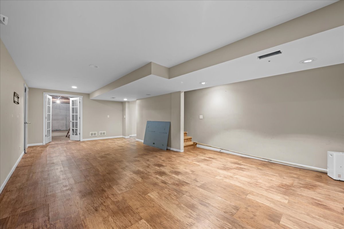 320 Hampstead Drive Property Photo 22