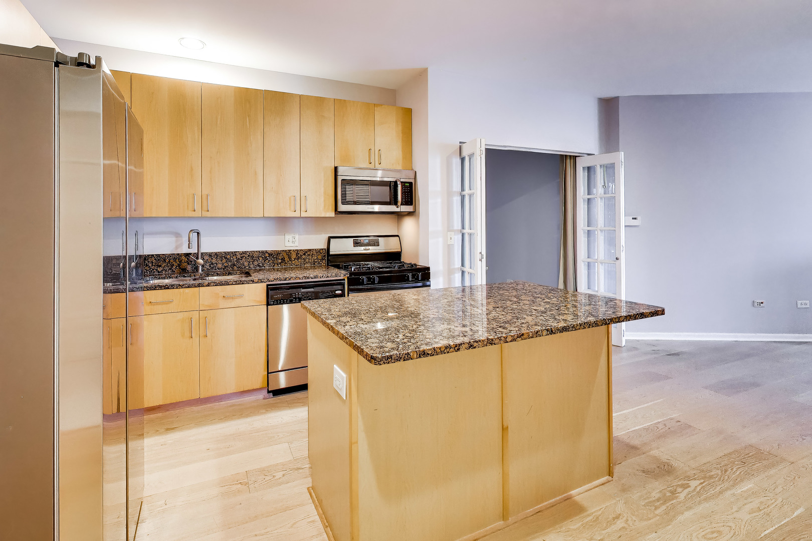 520 N Halsted Street 411 Property Photo 6