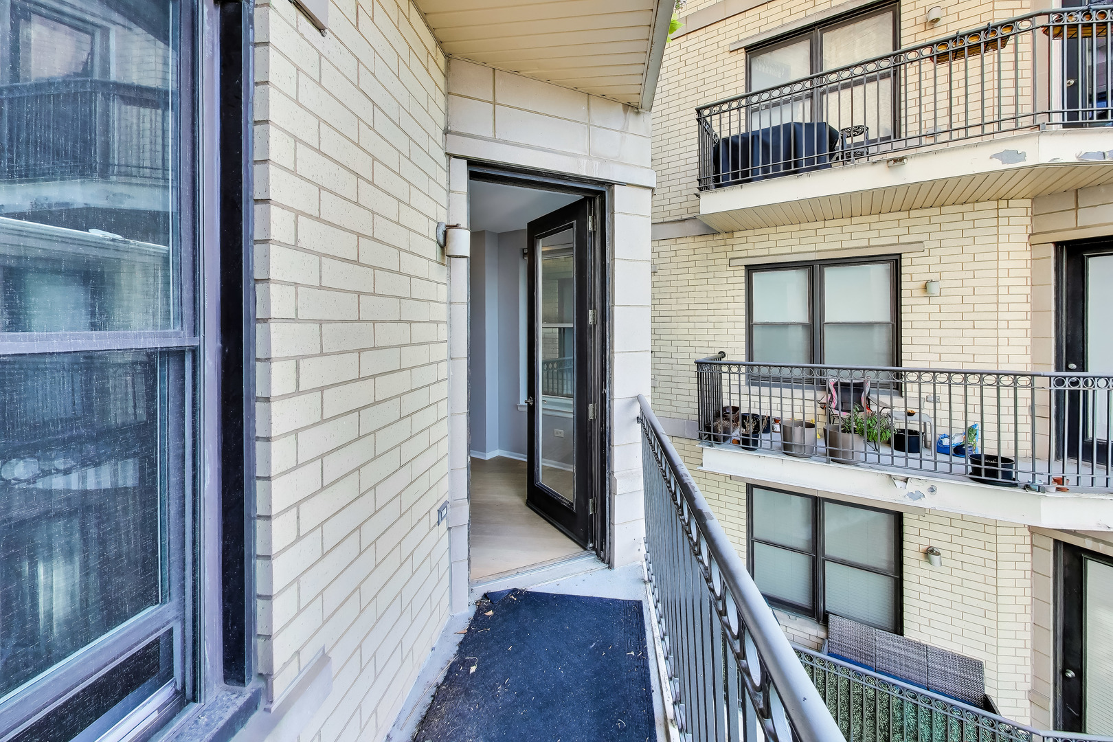 520 N Halsted Street 411 Property Photo 14