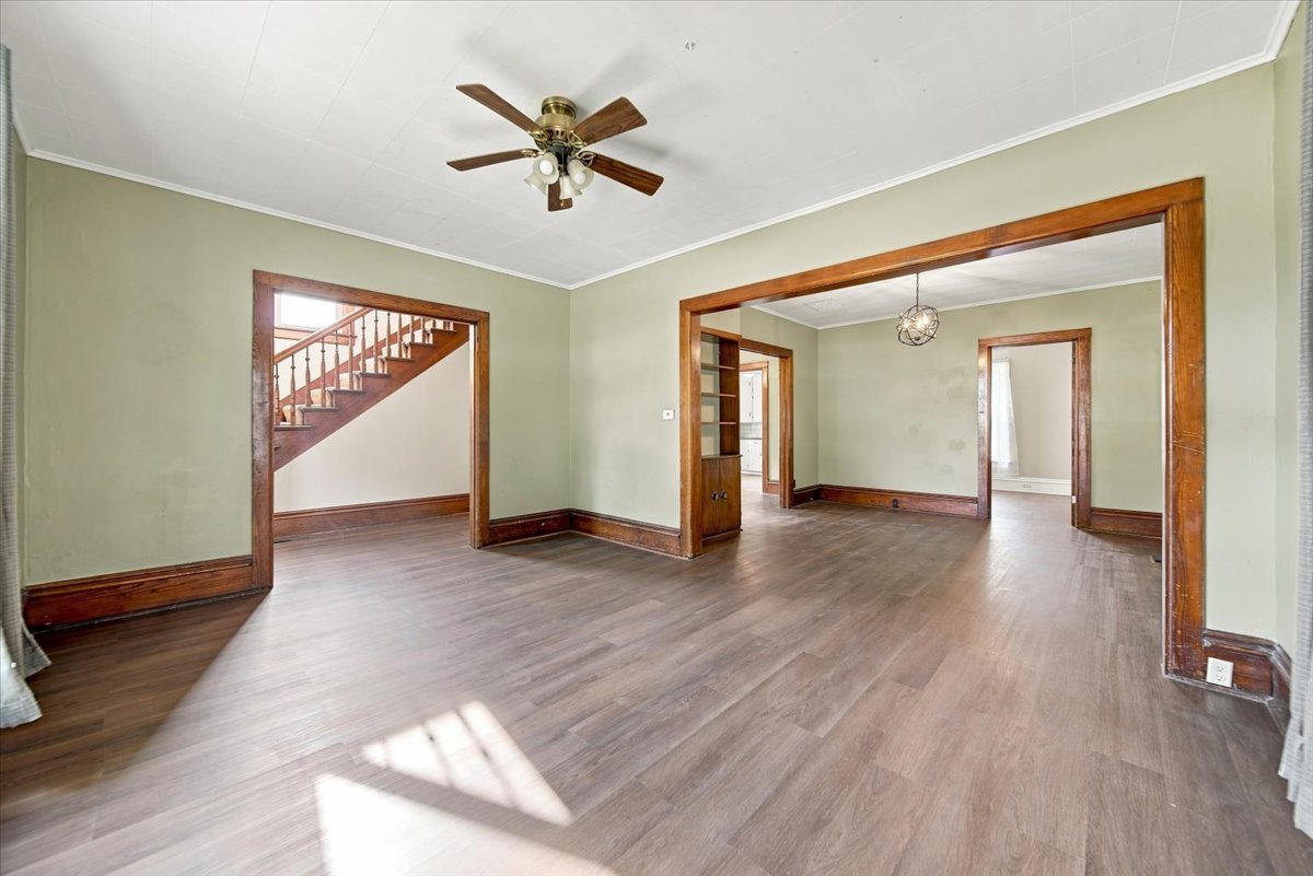 200 E North Street Property Photo 17