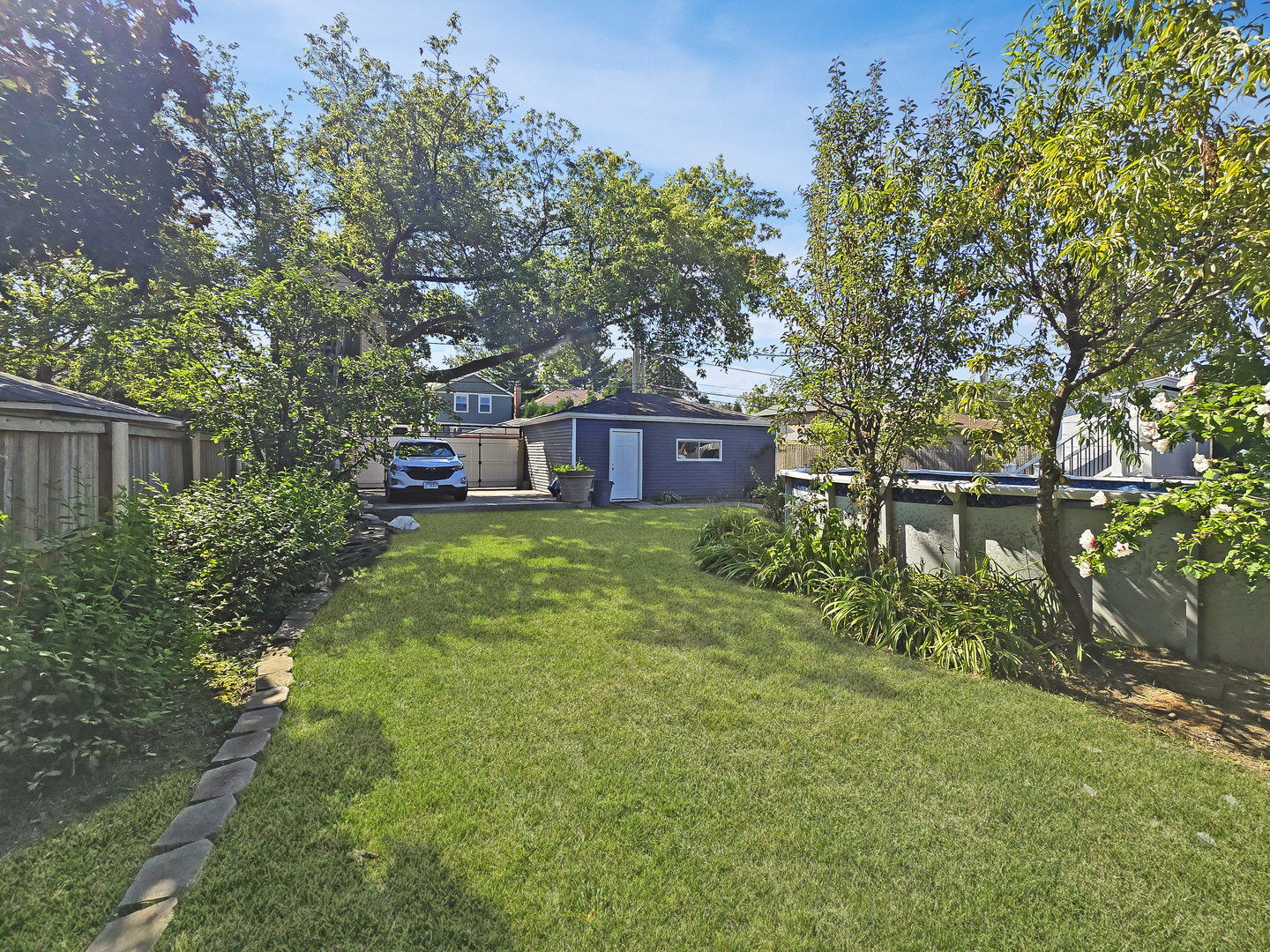 2316 N 76th Court Property Photo 28