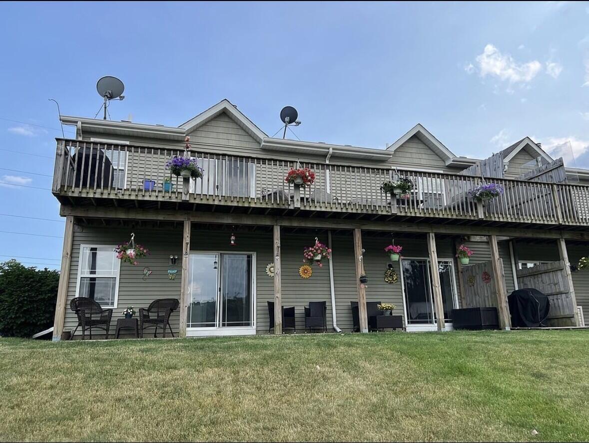 1721 W River Street Property Photo 4