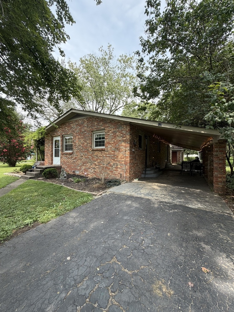 189 Blasdel Drive Property Photo 2