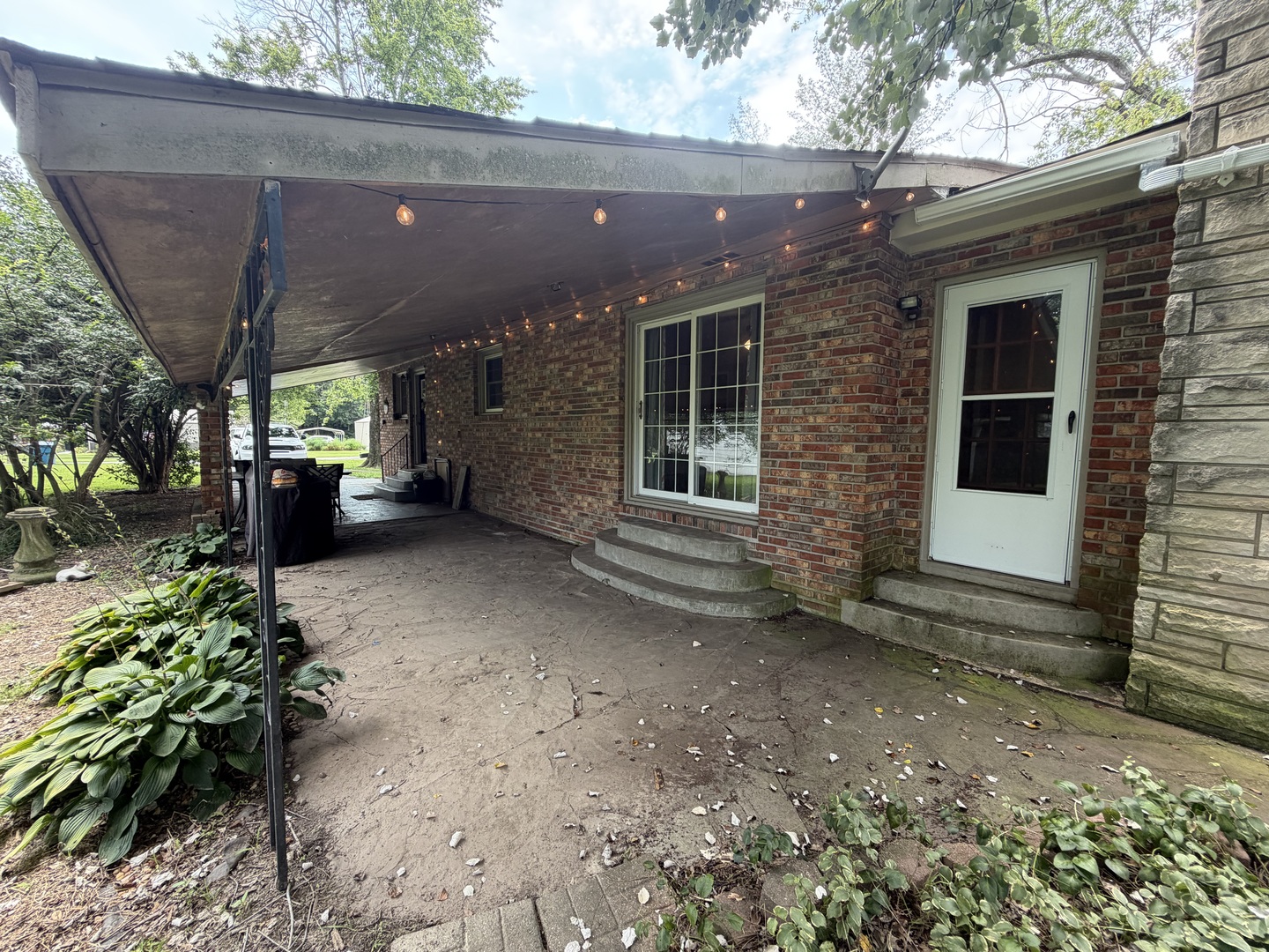 189 Blasdel Drive Property Photo 3
