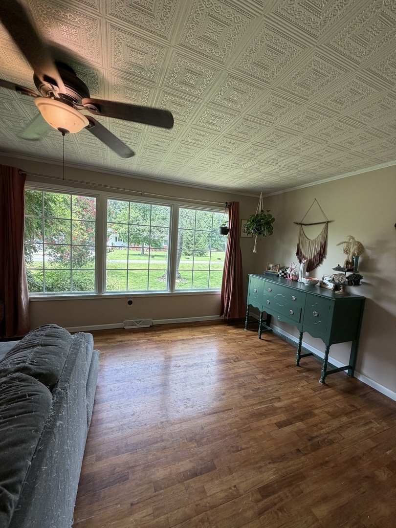 189 Blasdel Drive Property Photo 10