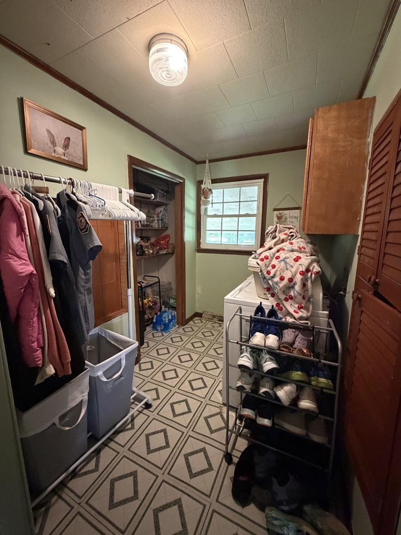 189 Blasdel Drive Property Photo 13