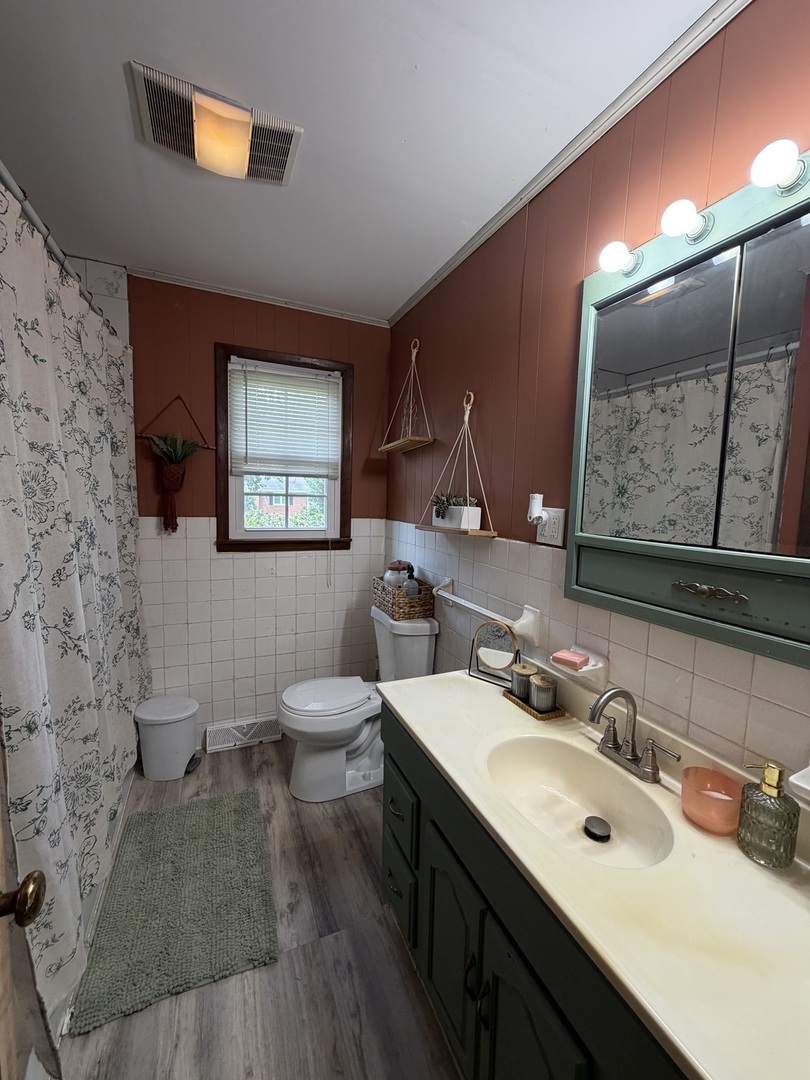189 Blasdel Drive Property Photo 14