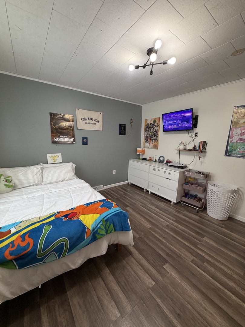 189 Blasdel Drive Property Photo 18