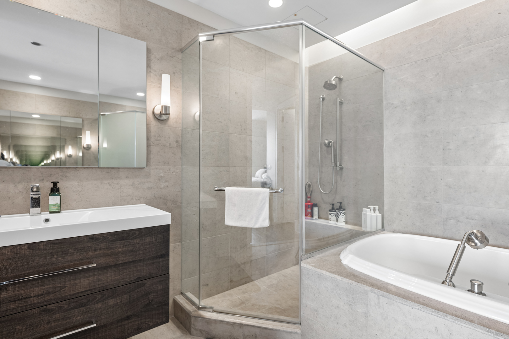 401 N Wabash Avenue 41c Property Photo 13