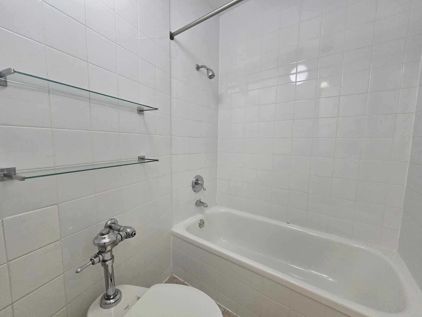 300 N State Street 3429 Property Photo 8