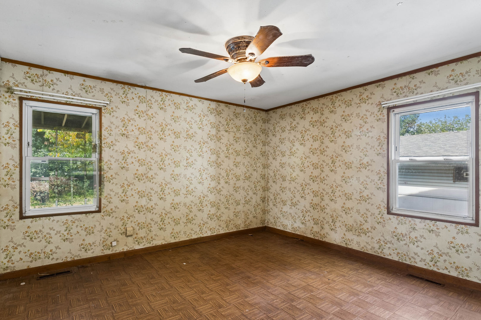 307 Edinburgh Drive Property Photo 12