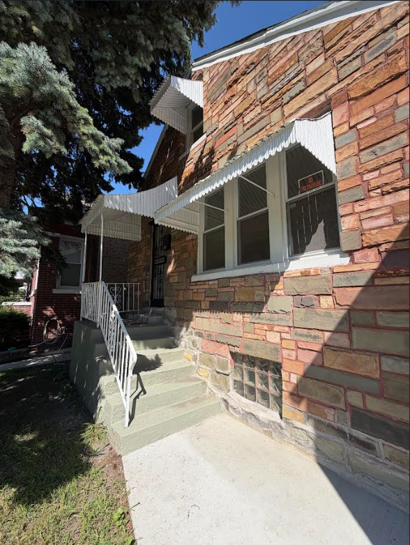 3410 W 53rd Place Property Photo 2