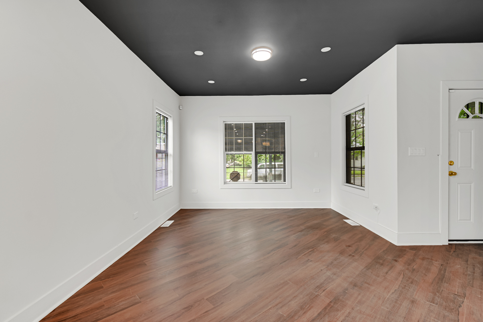 540 W 111th Street Property Photo 4