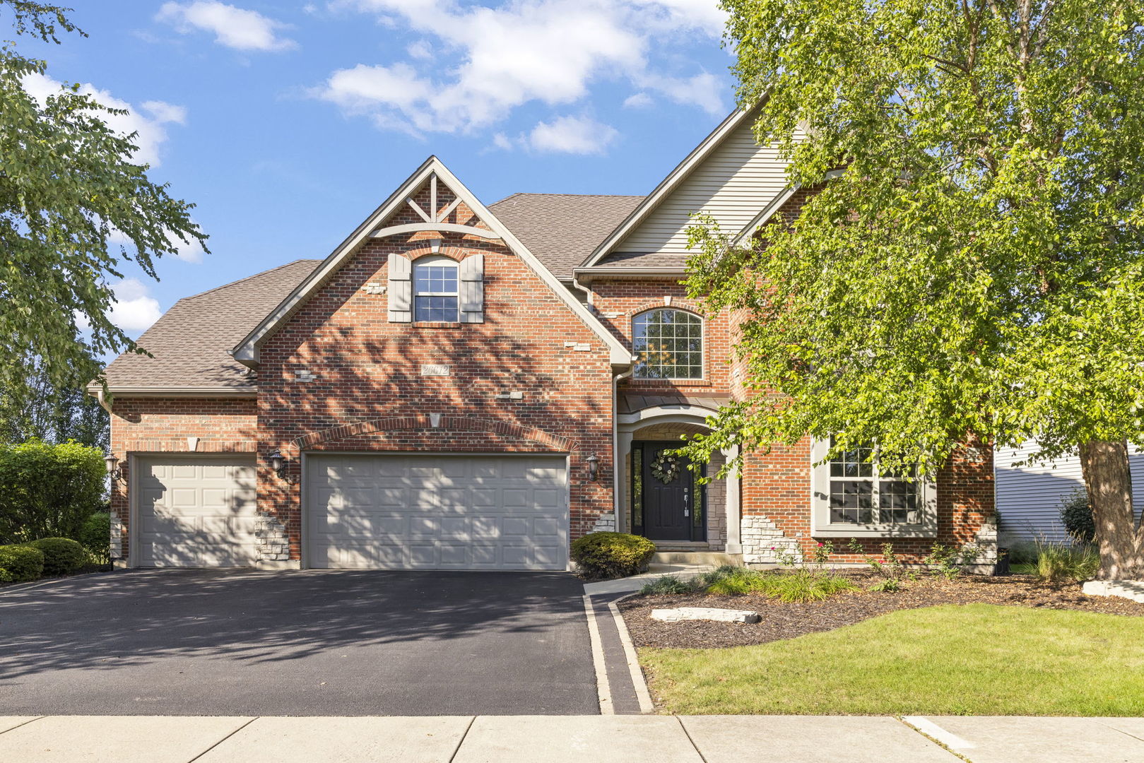 26612 Lindengate Circle Property Photo 2