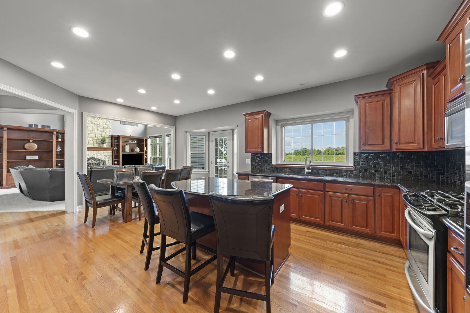 26612 Lindengate Circle Property Photo 11