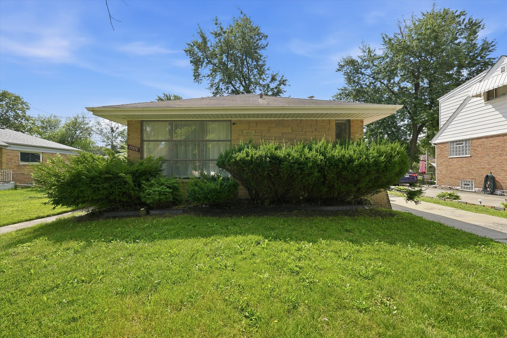 15577 Rose Drive Property Photo 3