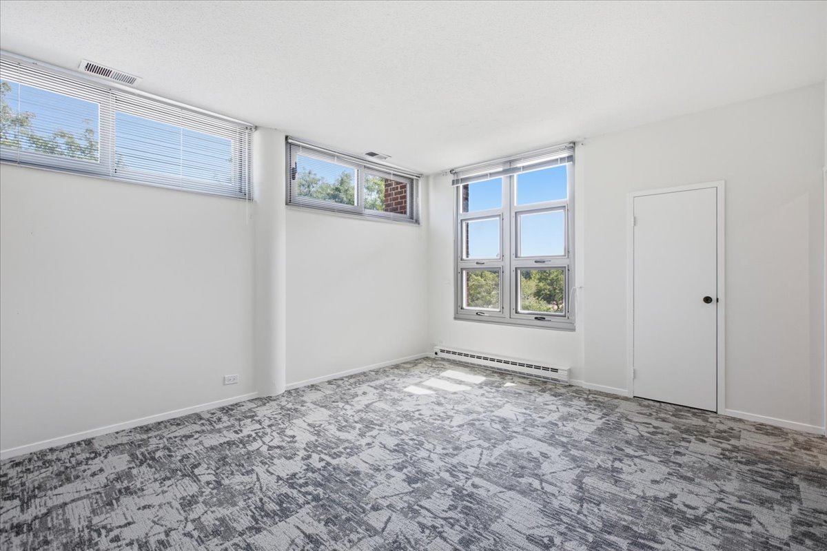 4170 N Marine Drive 3a Property Photo 9