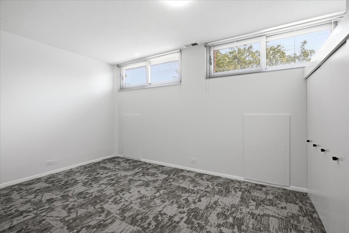 4170 N Marine Drive 3a Property Photo 12