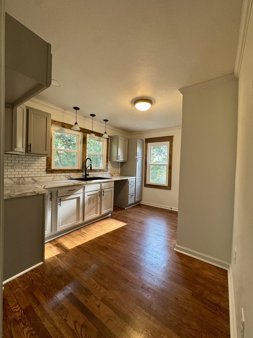 205 W Main Street Property Photo 18