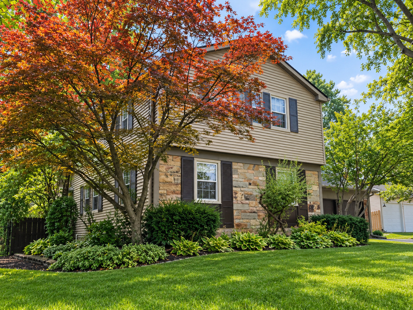 933 Country Lane Property Photo 40