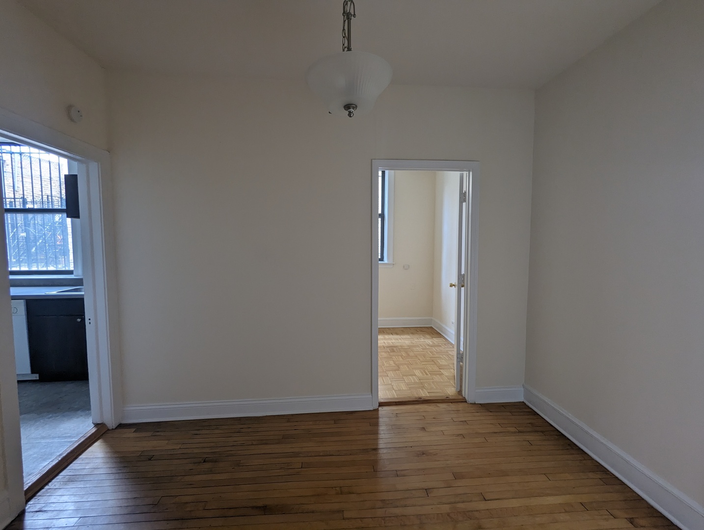 2338 N Spaulding Avenue G Property Photo 6