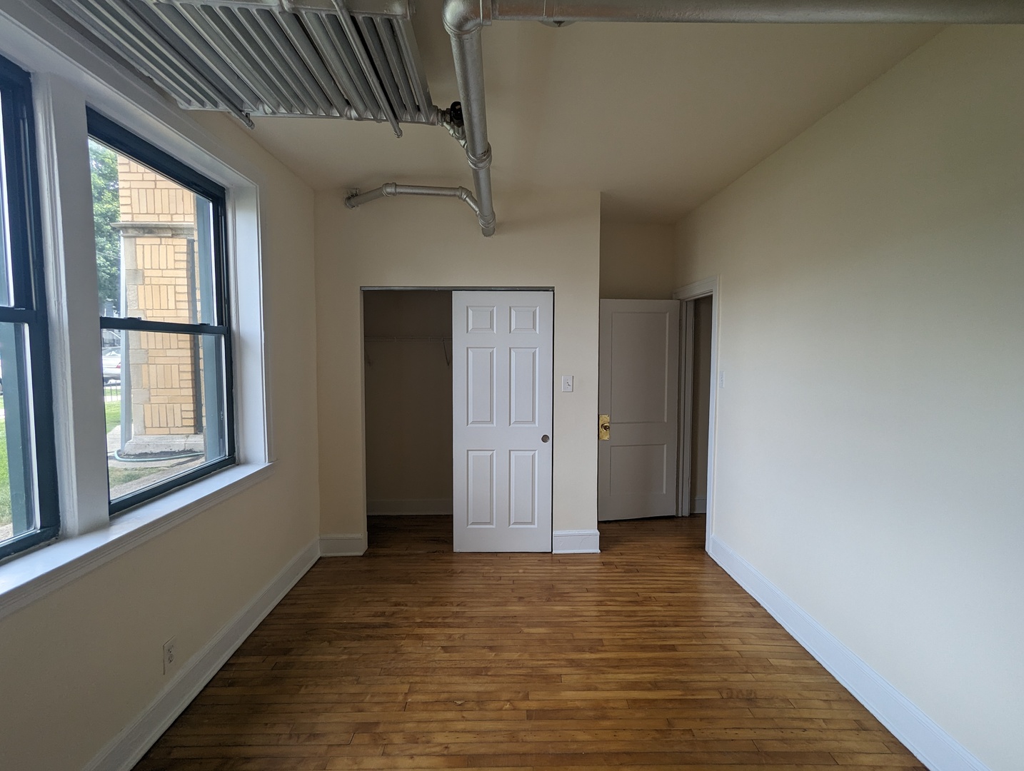 2338 N Spaulding Avenue G Property Photo 9