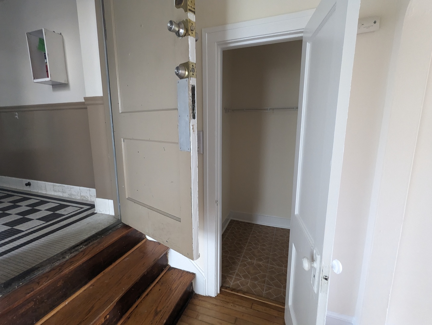 2338 N Spaulding Avenue G Property Photo 12