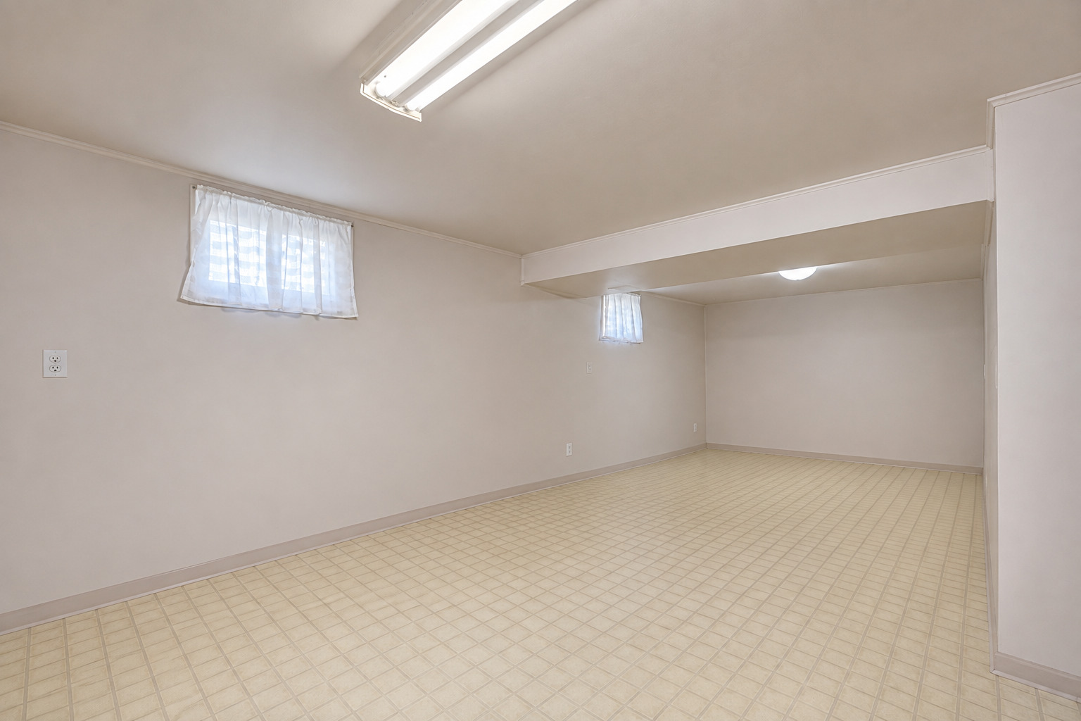 1225 N Basswood Lane Property Photo 22