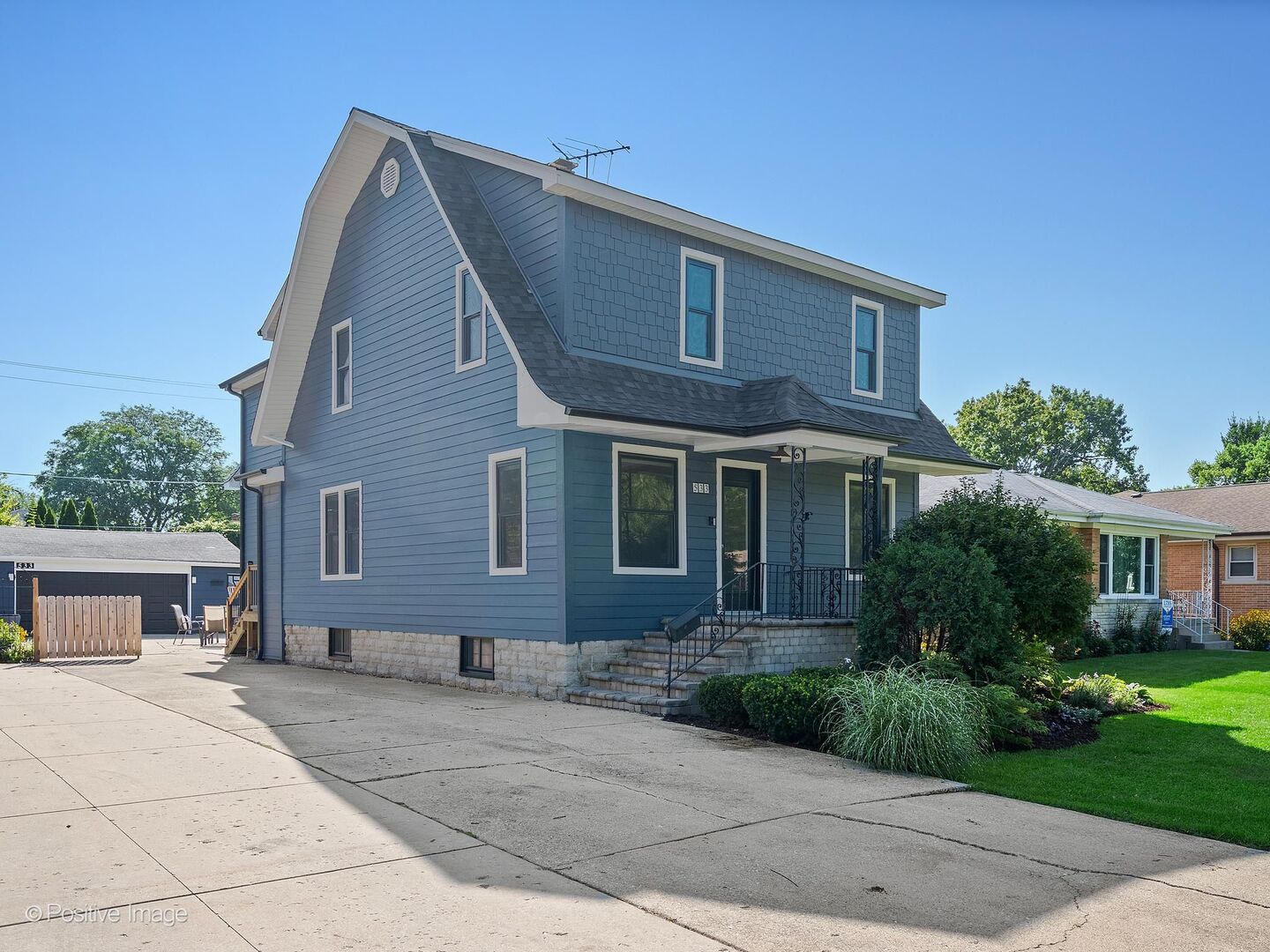 533 8th Avenue Property Photo 1