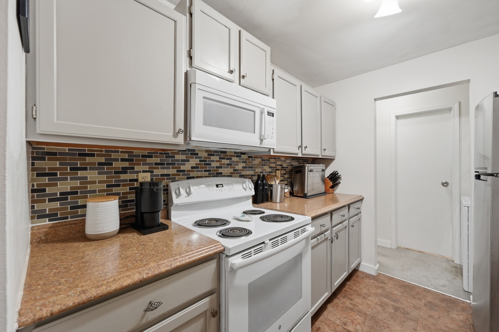 4704 W Northfox Lane H-7 Property Photo 11