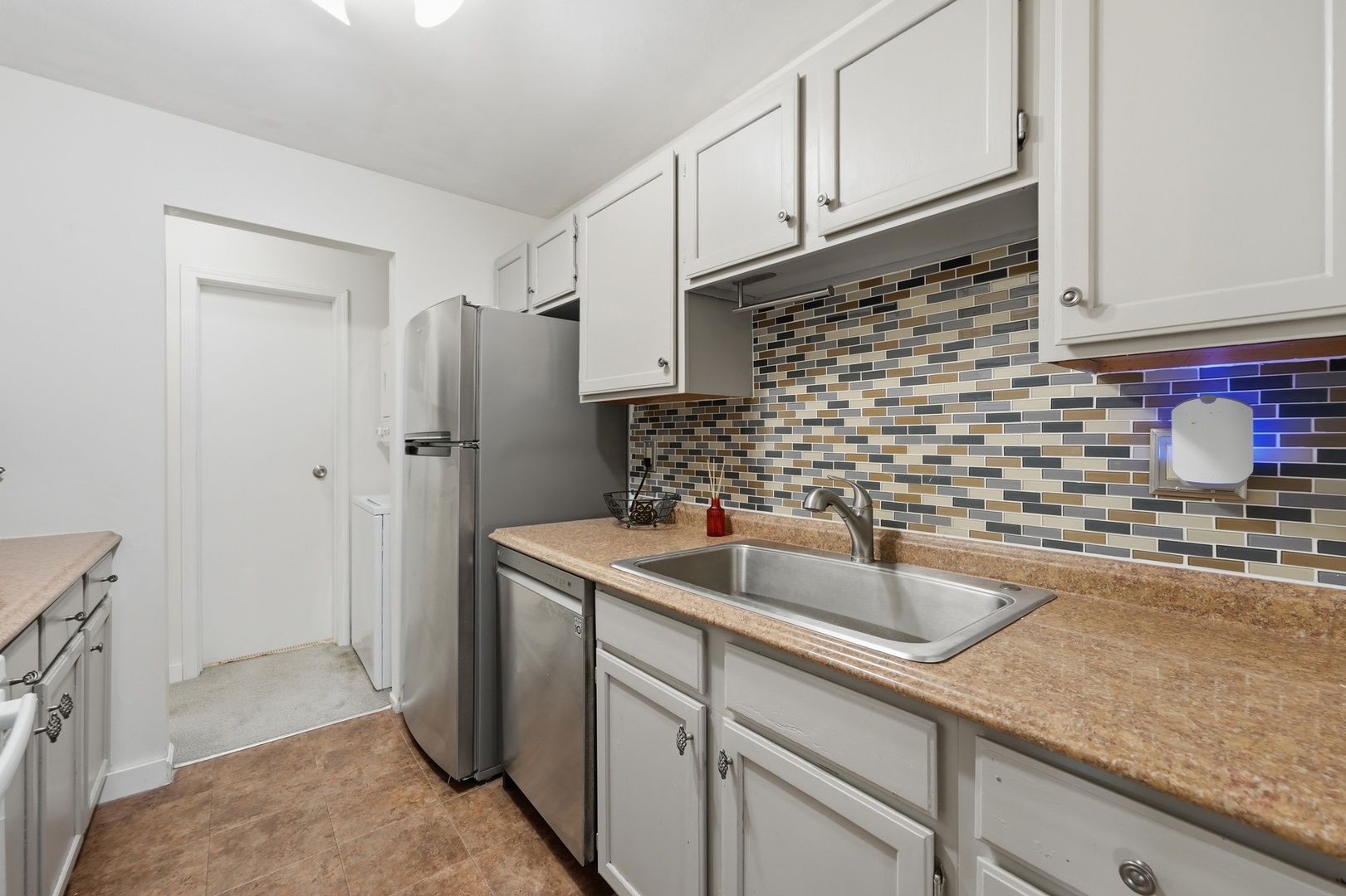 4704 W Northfox Lane H-7 Property Photo 12