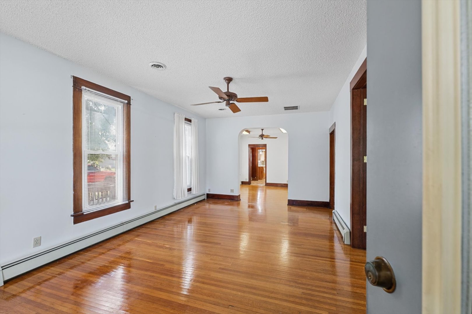 102 N Walnut Street Property Photo 5