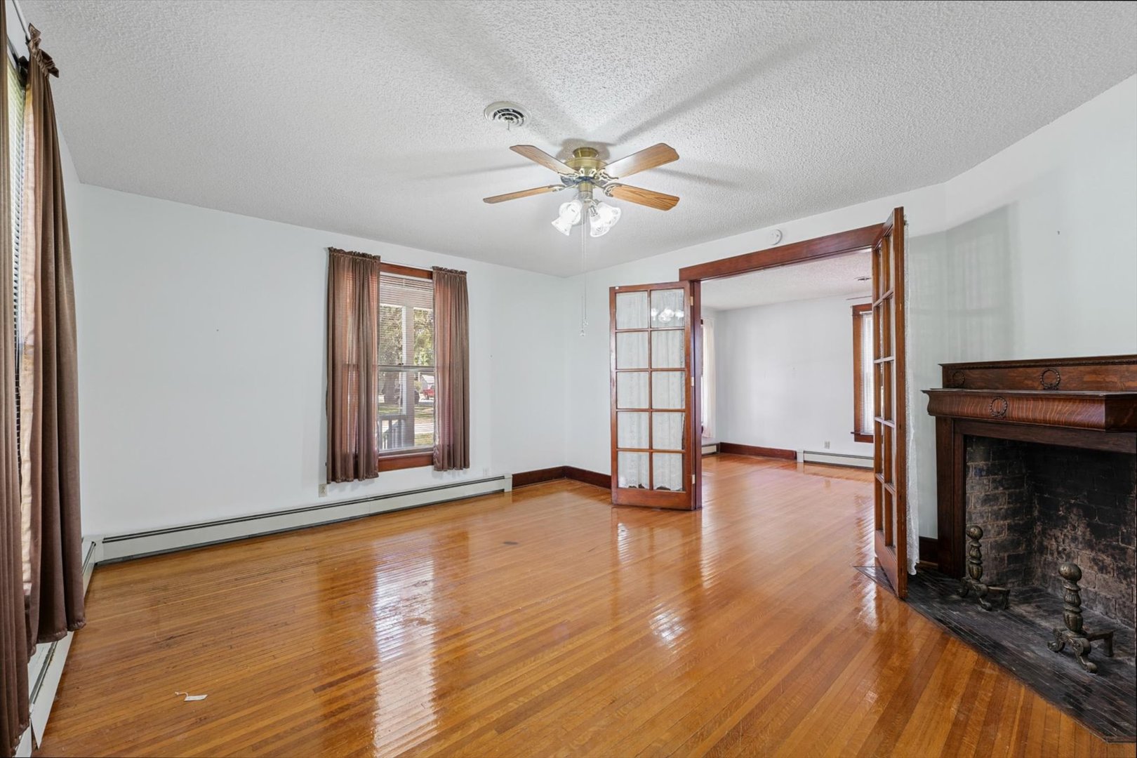 102 N Walnut Street Property Photo 11