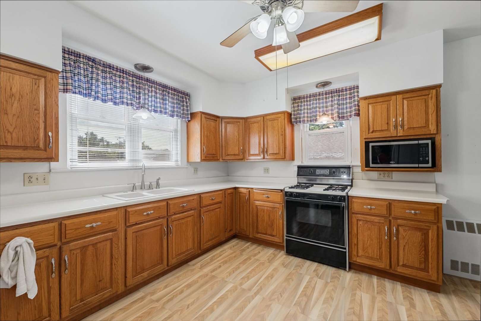 102 N Walnut Street Property Photo 16