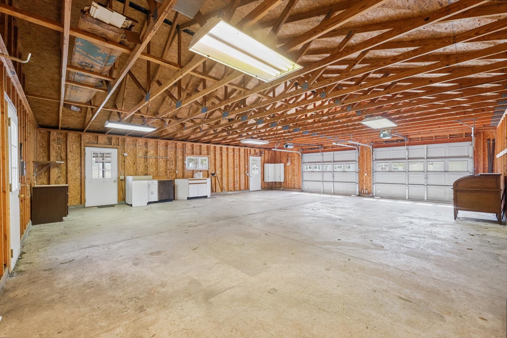 102 N Walnut Street Property Photo 32