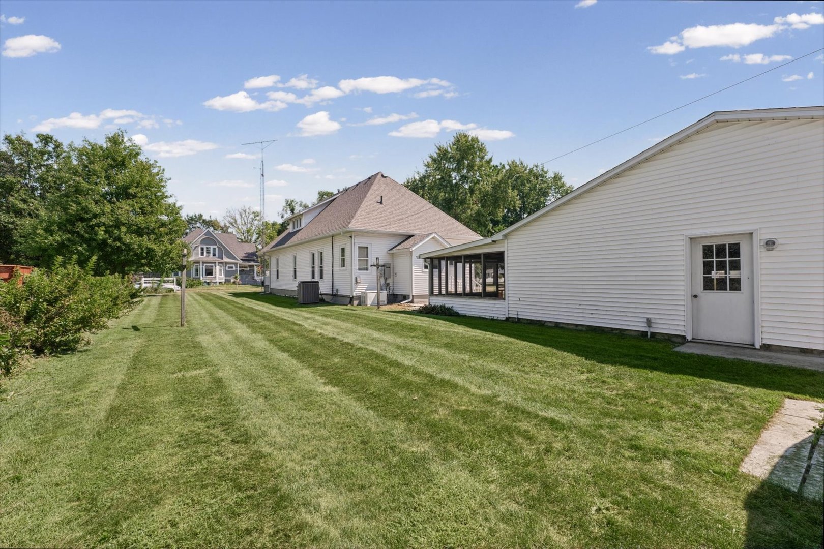 102 N Walnut Street Property Photo 39