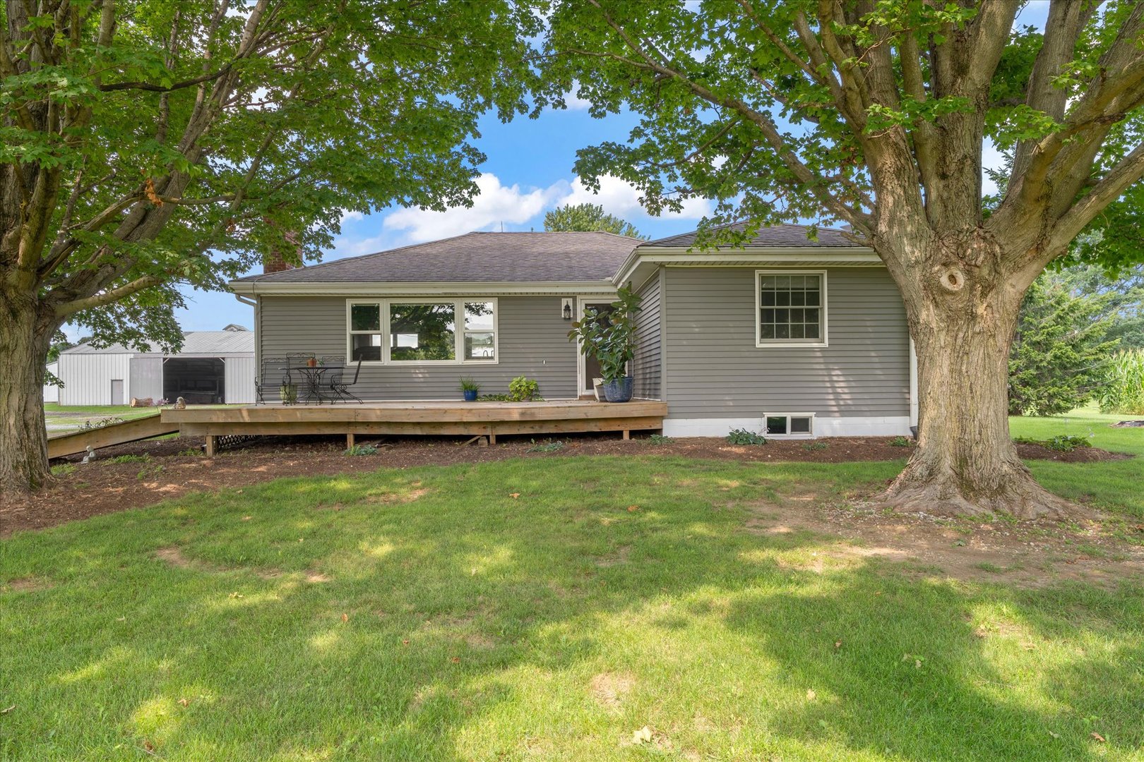 2577 County Road 600 Property Photo 3