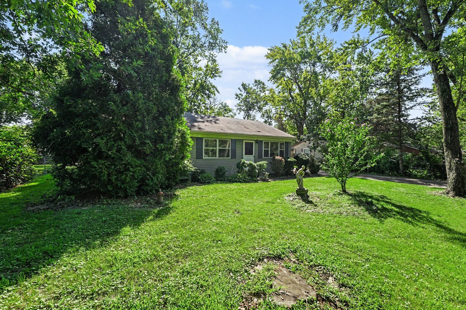 23914 S Cretewood Lane Property Photo 4