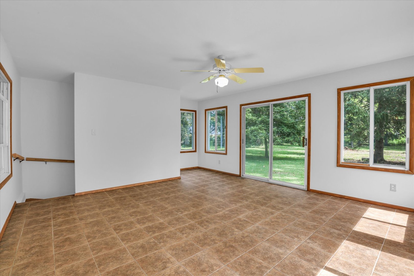 3514 N High Cross Road Property Photo 5