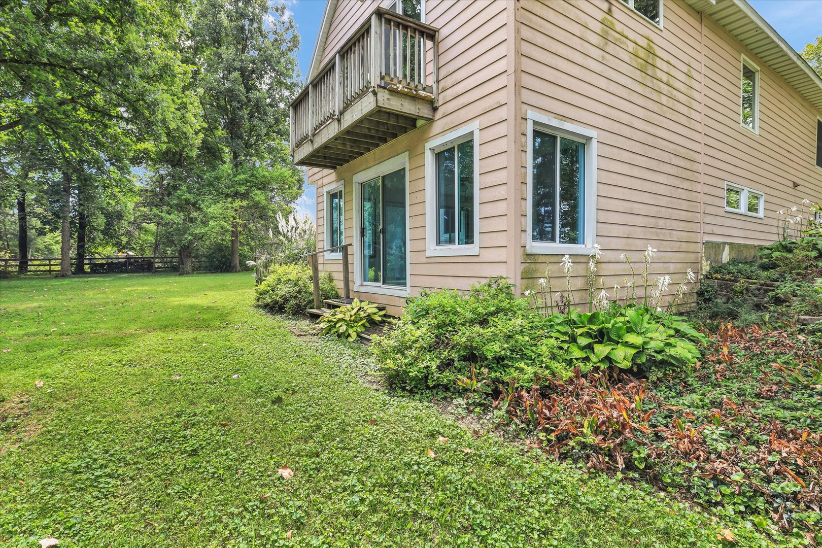 3514 N High Cross Road Property Photo 10