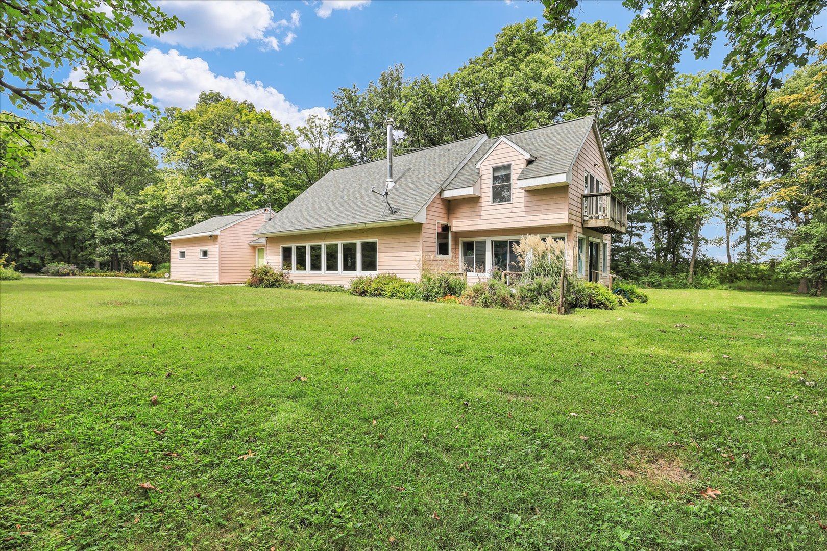 3514 N High Cross Road Property Photo 12