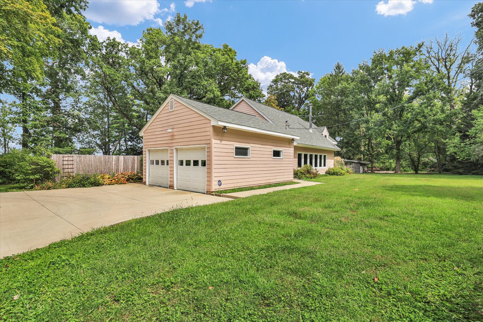 3514 N High Cross Road Property Photo 13