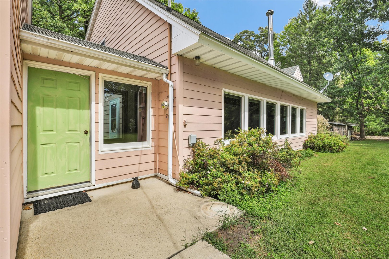 3514 N High Cross Road Property Photo 16