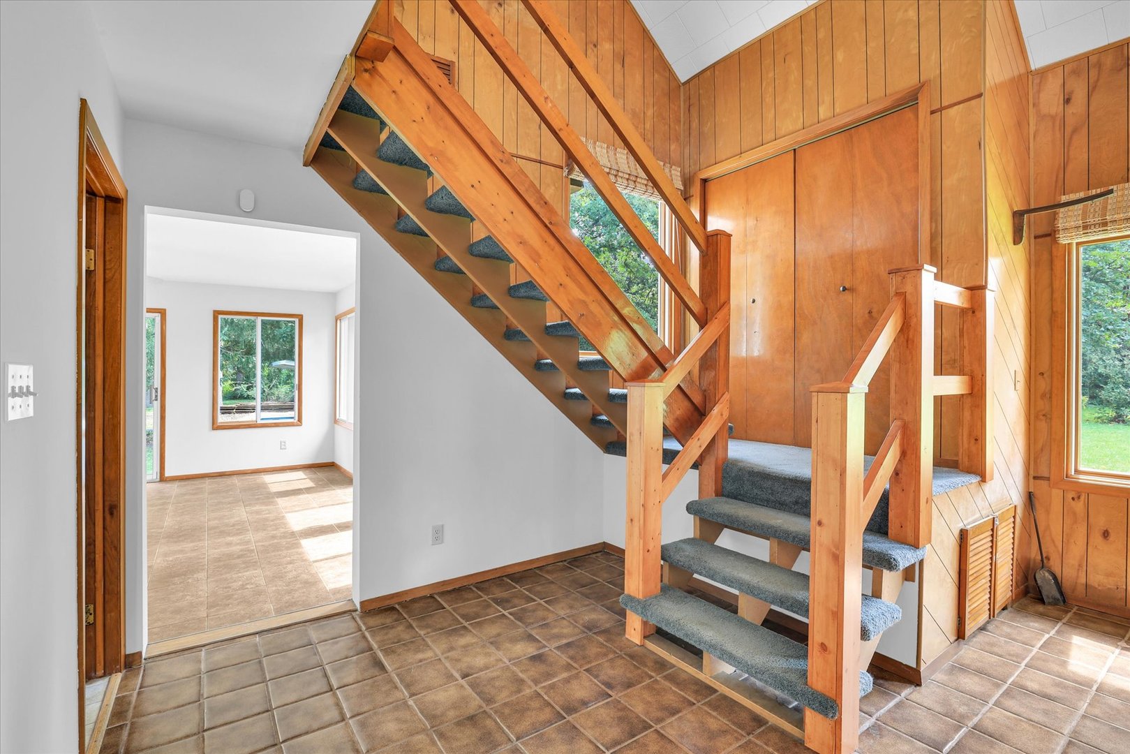 3514 N High Cross Road Property Photo 19
