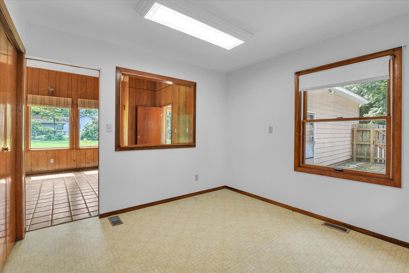 3514 N High Cross Road Property Photo 21