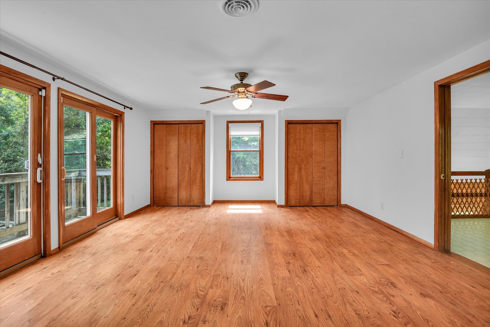 3514 N High Cross Road Property Photo 33