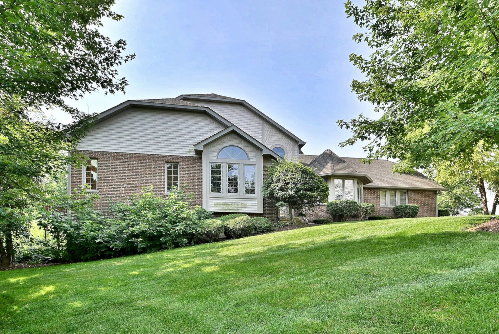 13845 Steepleview Lane Property Photo 3