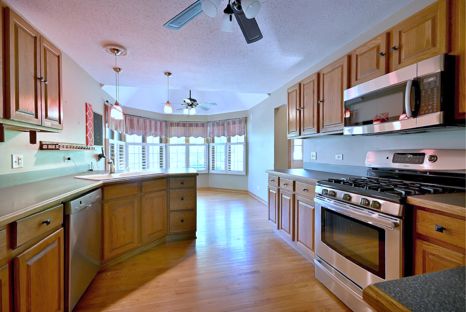 13845 Steepleview Lane Property Photo 8