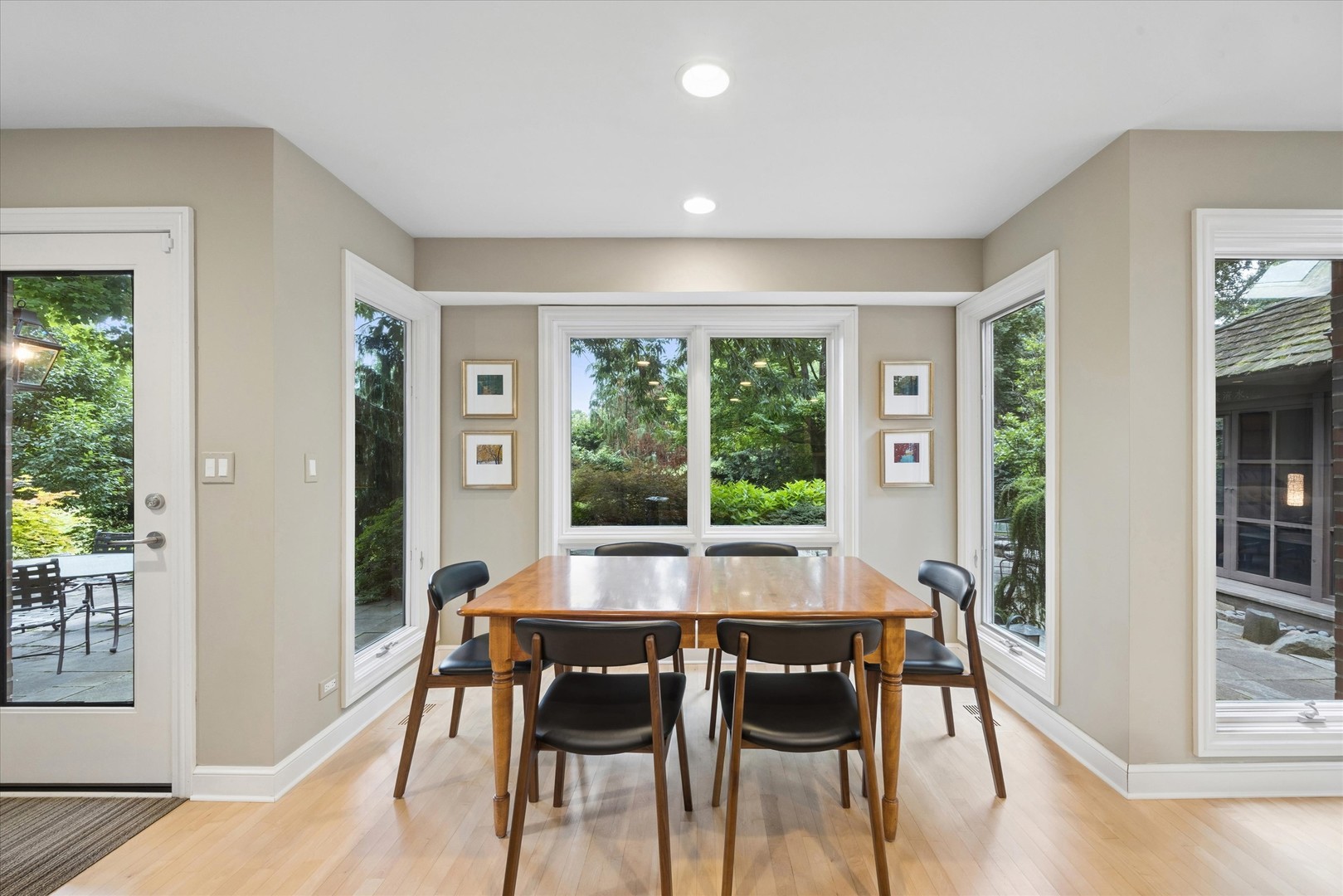 1208 Fox Trail Court Property Photo 12